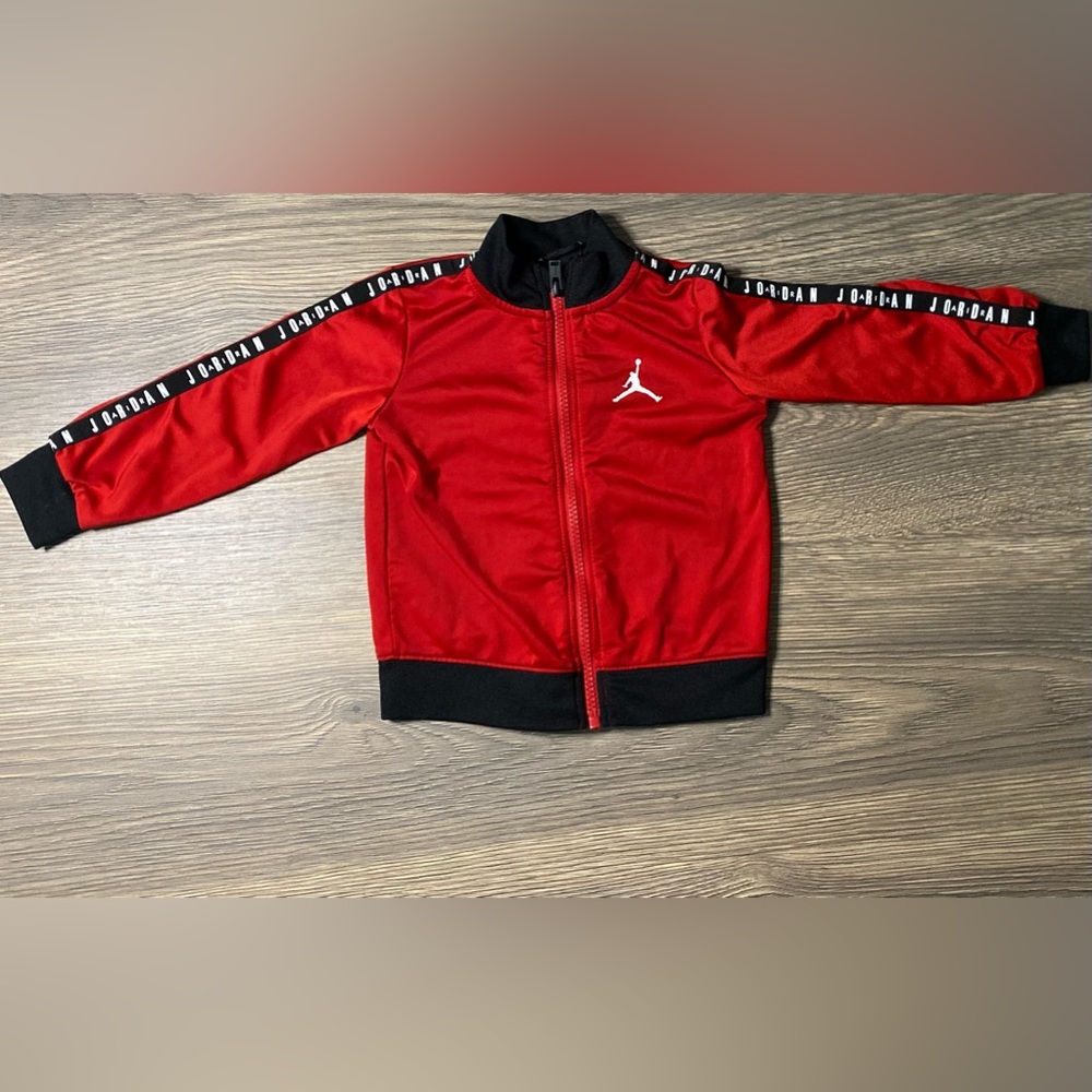 Nike Air Jordan Red Black Basketball Warmup Jogging Zip Jacket Kids 24M